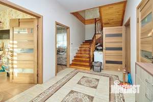 Дом 139м&sup2;, 2-этажный, участок 9 сот.  