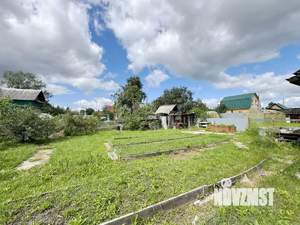 Дом 30м&sup2;, 2-этажный, участок 6 сот.  