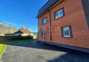 Дом 250м², 3-этажный, участок 5 сот.  