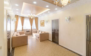 Дом 350м&sup2;, 2-этажный, участок 10 сот.  