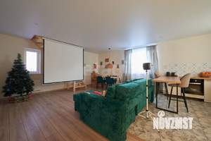 Дом 100м&sup2;, 2-этажный, участок 5 сот.  