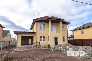 Дом 180м², 2-этажный, участок 5 сот.  