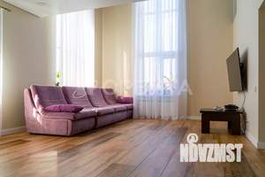 Дом 289м&sup2;, 2-этажный, участок 8 сот.  