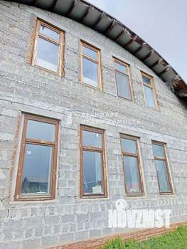 Коттедж 300м², 2-этажный, участок 10 сот.  