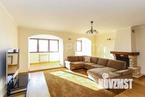 Таунхаус 210м&sup2;, 2-этажный, участок 2 сот.  