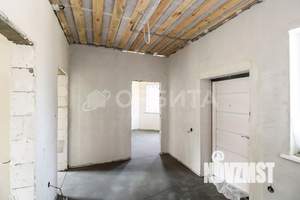 Дом 80м&sup2;, 2-этажный, участок 6 сот.  