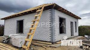 Дом 80м&sup2;, 2-этажный, участок 5 сот.  