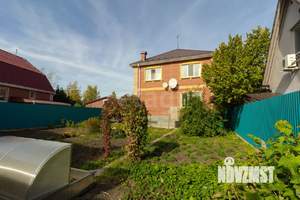 Дом 215м&sup2;, 3-этажный, участок 5 сот.  