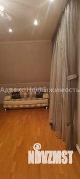 Коттедж 210м², 2-этажный, участок 10 сот.  