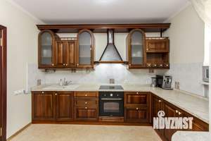 Таунхаус 210м&sup2;, 2-этажный, участок 2 сот.  