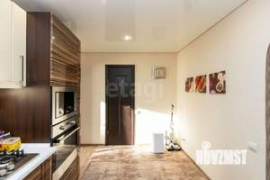 Дом 61м&sup2;, 2-этажный, участок 5 сот.  