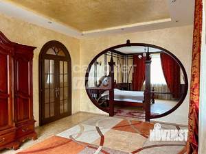 Коттедж 500м², 3-этажный, участок 15 сот.  