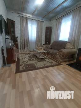 Коттедж 213м², 2-этажный, участок 6 сот.  