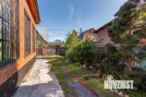 Коттедж 525м², 2-этажный, участок 10 сот.  