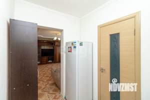 Дом 240м&sup2;, 2-этажный, участок 10 сот.  