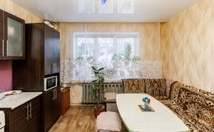 Дом 555м&sup2;, 2-этажный, участок 6 сот.  