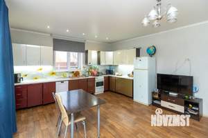 Дом 160м&sup2;, 2-этажный, участок 10 сот.  