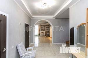 Дом 204м&sup2;, 2-этажный, участок 10 сот.  