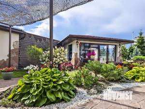 Дом 472м&sup2;, 2-этажный, участок 10 сот.  