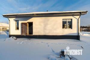 Коттедж 70м&sup2;, 1-этажный, участок 10 сот.  