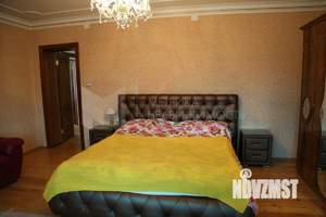 Коттедж 499м&sup2;, 4-этажный, участок 10 сот.  