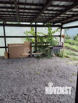 Дом 20м&sup2;, 2-этажный, участок 6 сот.  