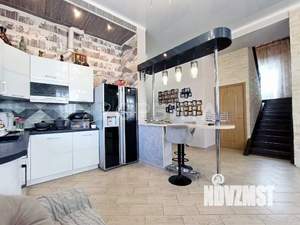 Дом 223м&sup2;, 2-этажный, участок 9 сот.  