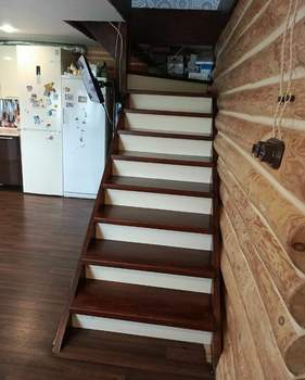 Дом 68м&sup2;, 2-этажный, участок 10 сот.  