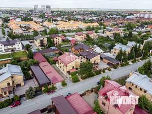 Дом 444м², 3-этажный, участок 15 сот.  