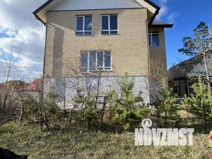 Дом 240м², 3-этажный, участок 5 сот.  