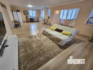 Дом 392м&sup2;, 3-этажный, участок 7 сот.  