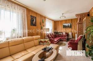 Дом 94м², 2-этажный, участок 10 сот.  
