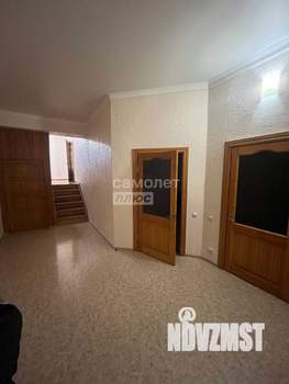 Дом 400м², 3-этажный, участок 13 сот.  