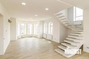 Дом 157м², 2-этажный, участок 9 сот.  