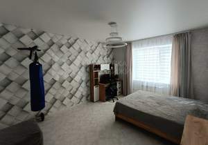 Дом 220м², 2-этажный, участок 9 сот.  