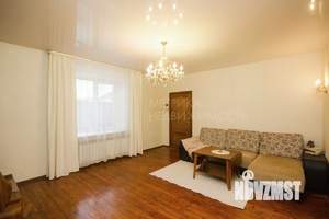 Коттедж 270м², 2-этажный, участок 6 сот.  