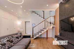 Таунхаус 130м&sup2;, 3-этажный, участок 2 сот.  