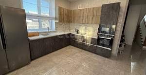 Дом 130м&sup2;, 2-этажный, участок 6 сот.  