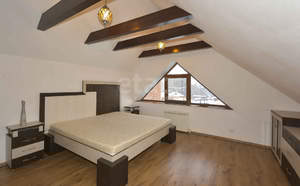 Дом 275м&sup2;, 3-этажный, участок 6 сот.  