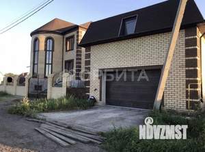 Дом 512м&sup2;, 2-этажный, участок 10 сот.  