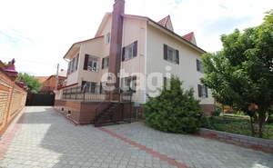 Дом 450м², 3-этажный, участок 11 сот.  