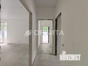 Дом 93м&sup2;, 2-этажный, участок 6 сот.  