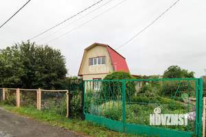 Дом 60м&sup2;, 2-этажный, участок 9 сот.  