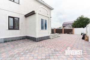 Дом 201м&sup2;, 2-этажный, участок 6 сот.  