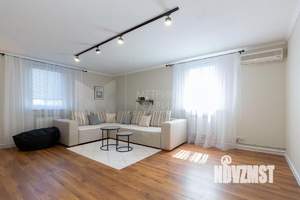 Коттедж 190м², 2-этажный, участок 8 сот.  