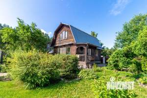 Дом 100м&sup2;, 2-этажный, участок 6 сот.  