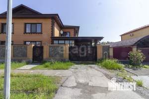 Дом 510м&sup2;, 2-этажный, участок 10 сот.  