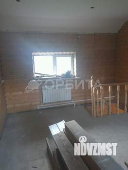 Дом 63м&sup2;, 2-этажный, участок 5 сот.  