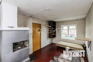 Дом 23м&sup2;, 2-этажный, участок 5 сот.  