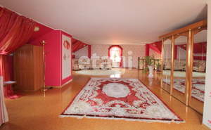 Дом 450м², 3-этажный, участок 11 сот.  
